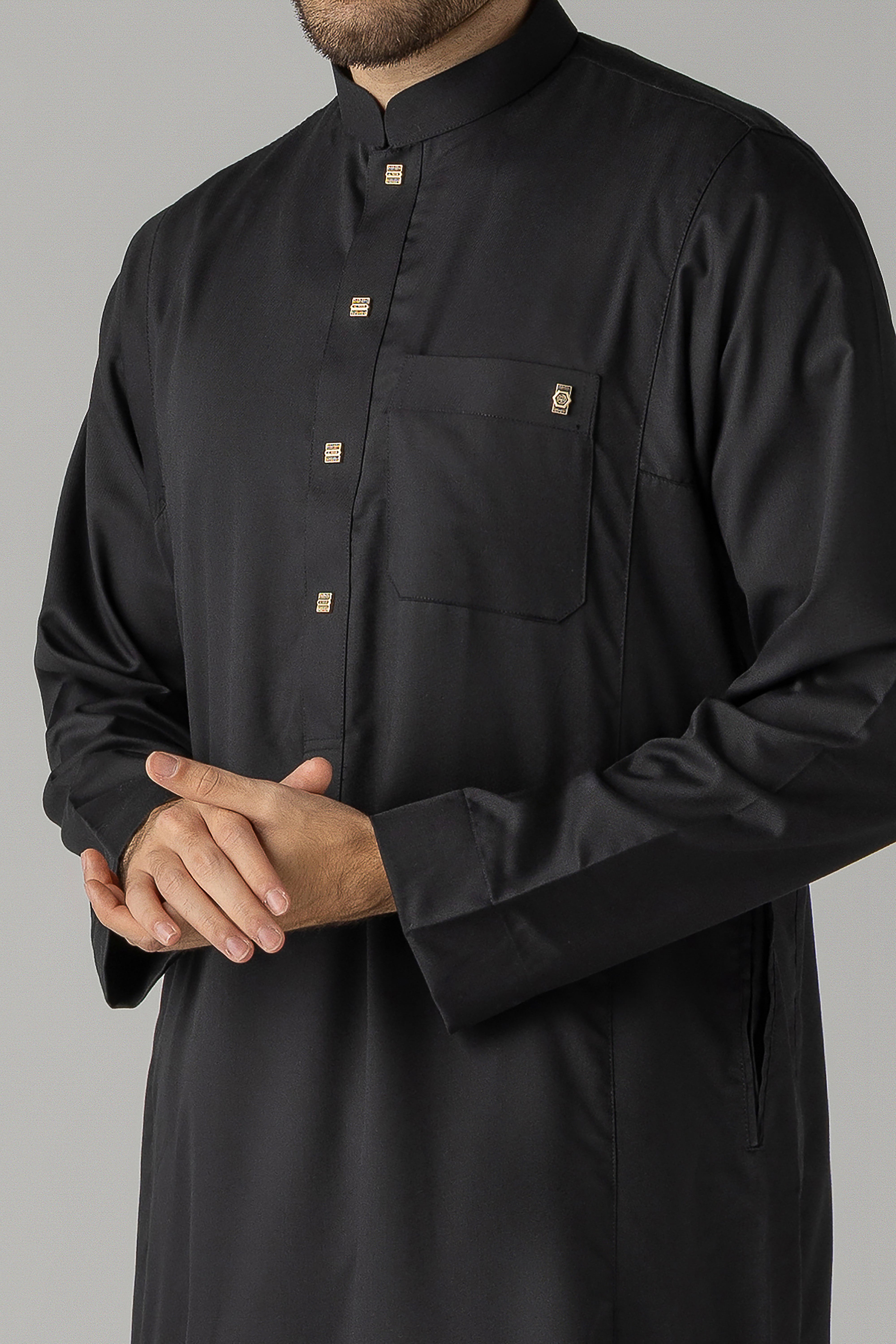 J2508 BLACK THOBE – Sunnah Souk